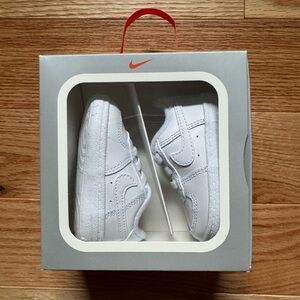 Brand New Nike Force 1 Crib Baby Bootie Sneakers in Size 2